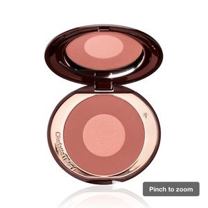 USED Charlotte Tilbury Cheek to Chic Swish and Glow Blusher in Pillow Talk